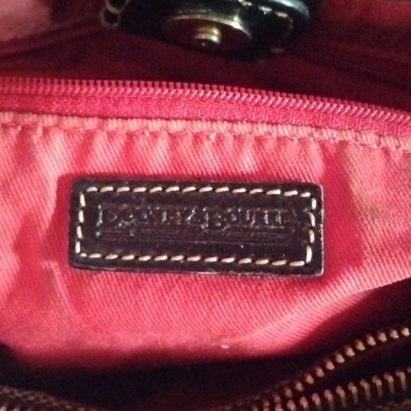 Dooney & Bourke Signature Shoulder Bag - Picture 4 of 5